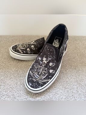 Van’s Classic slip on “Superstitions” sneakers size men’s 6.5/ women’s 8